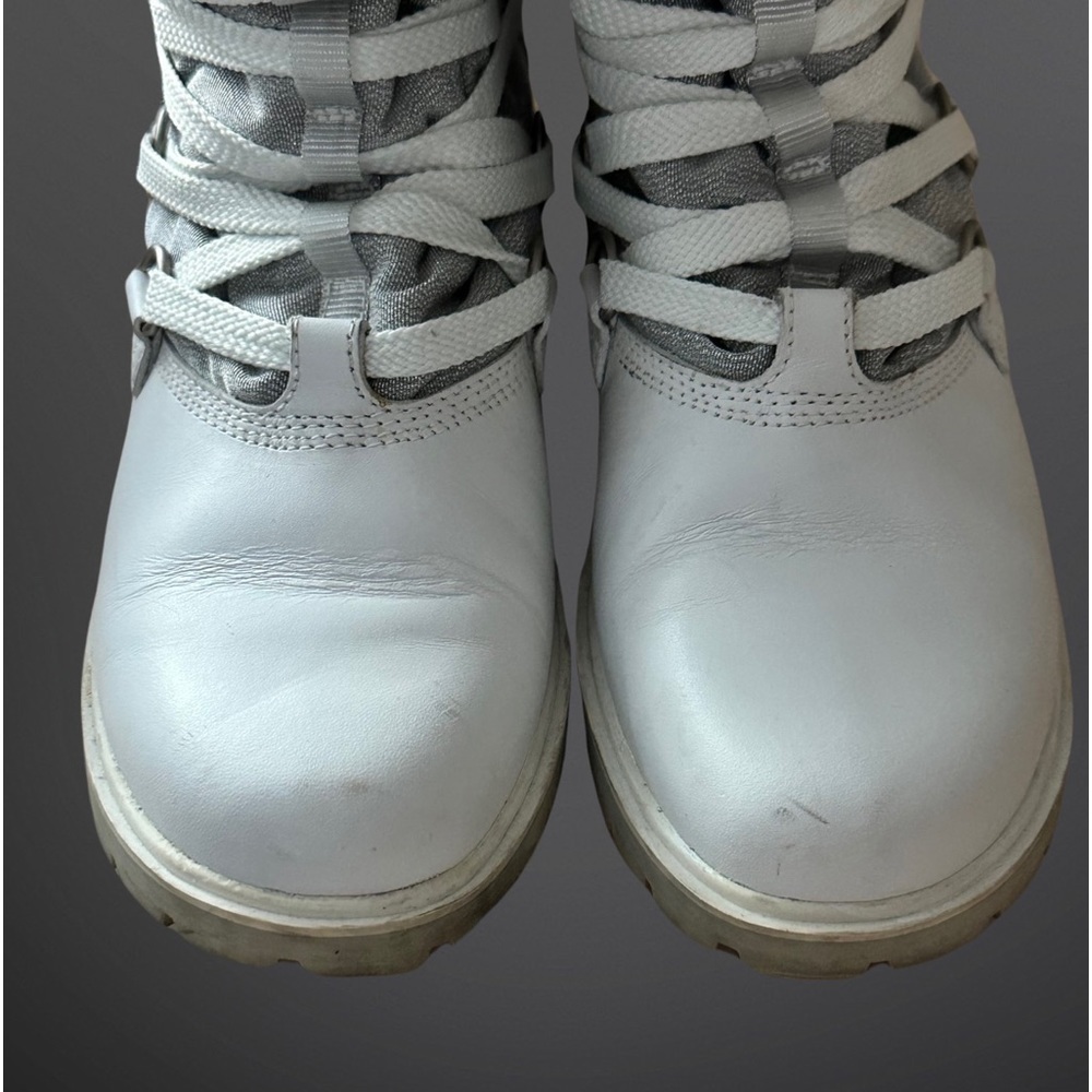 TIMBERLAND White Genuine Leather Boot Women’s Size 7. - Picture 5 of 16